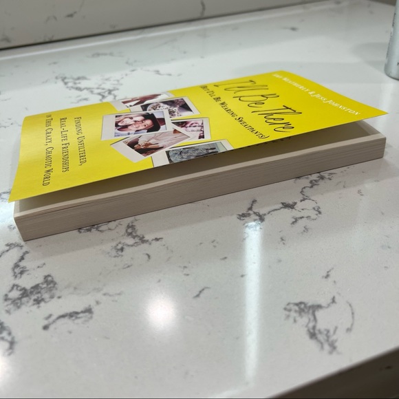 I’ll be there (but I’ll be wearing Sweatpants) paperback book about friendships - Picture 5 of 8